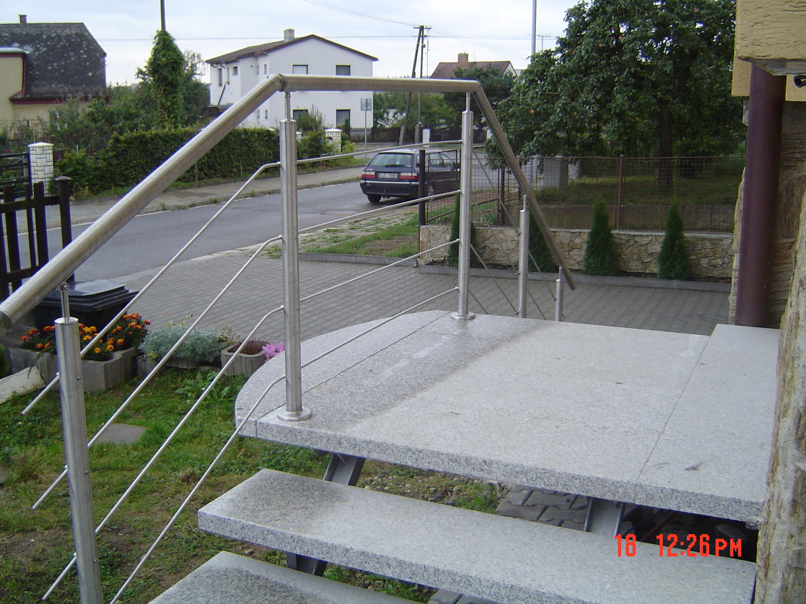 VENKOVNÍ NEREZOVÉ ZÁBRADLÍ 004.jpg